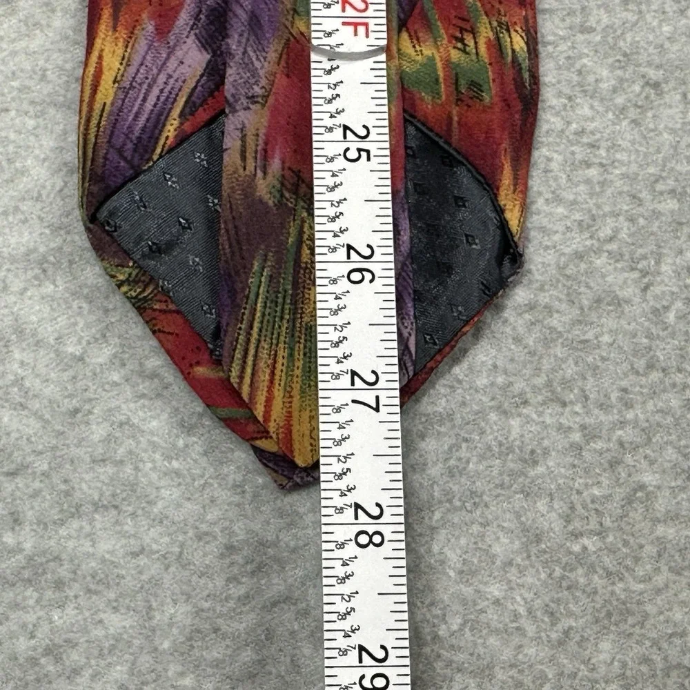 Vintage Molecular Expressions Tie Silk Red Purple Abstract Pattern 56x3.75‎